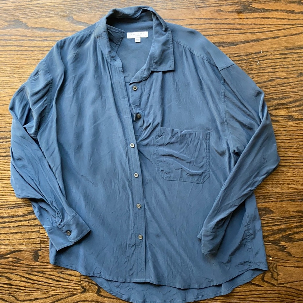 Classic Equipment Button Down is navy